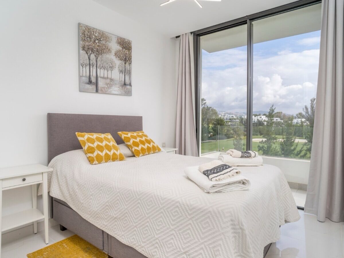 Front Line Golf 3 Bedrooms Modern Penthouse In Cataleya.