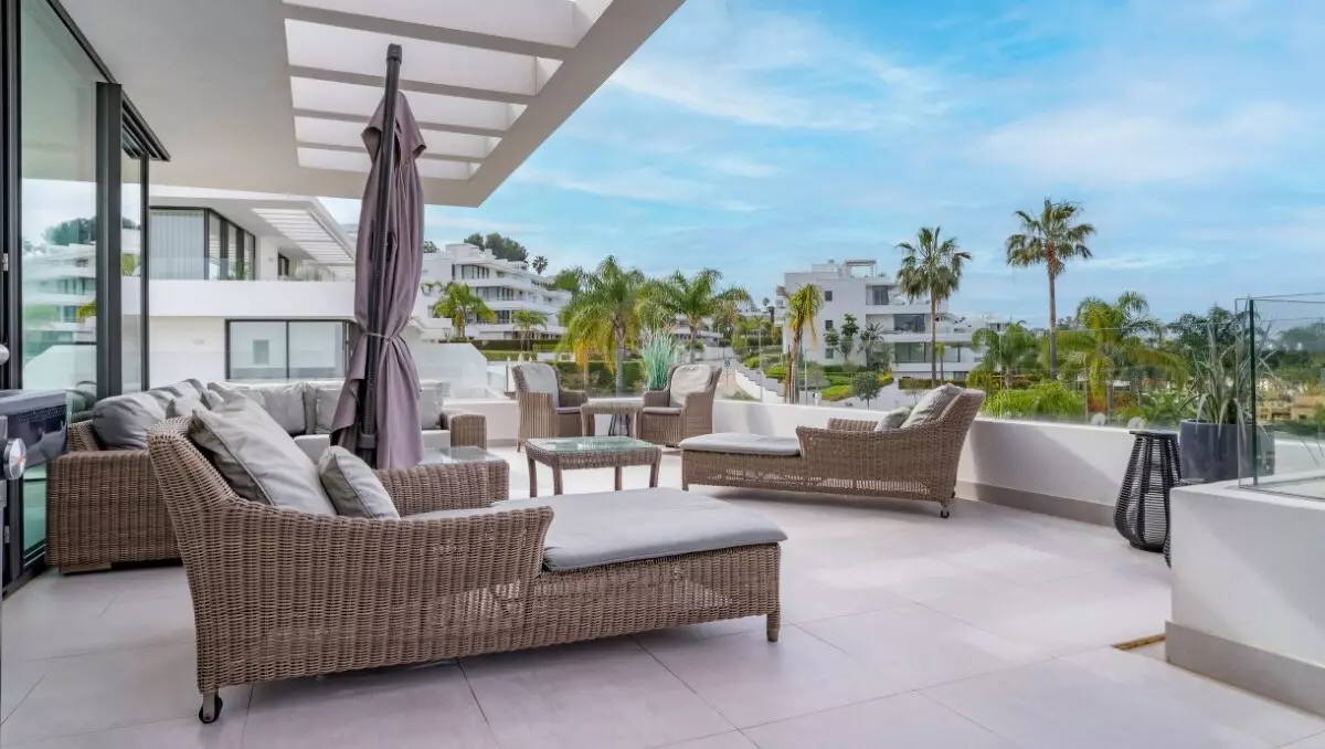 Front Line Golf 3 Bedrooms Modern Penthouse In Cataleya.