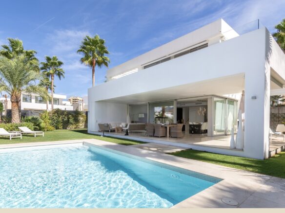 Contemporary 3-bedroom Villa In La Finca De Marbella, Rio Real