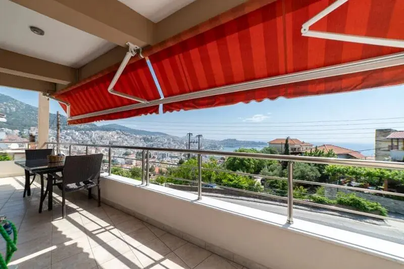 Maisonette Of 250 M² In Kavala