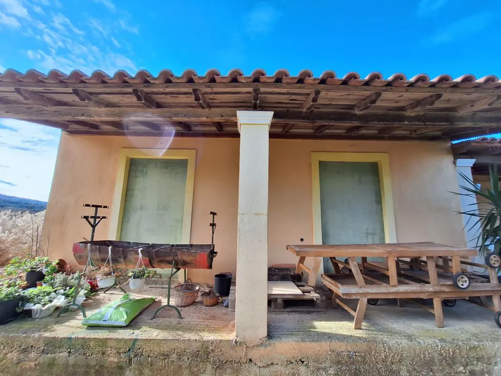 Detached House Of 58 M² In Corfu