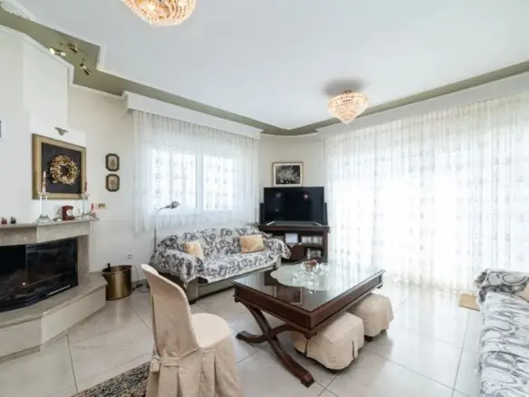 Maisonette Of 250 M² In Kavala