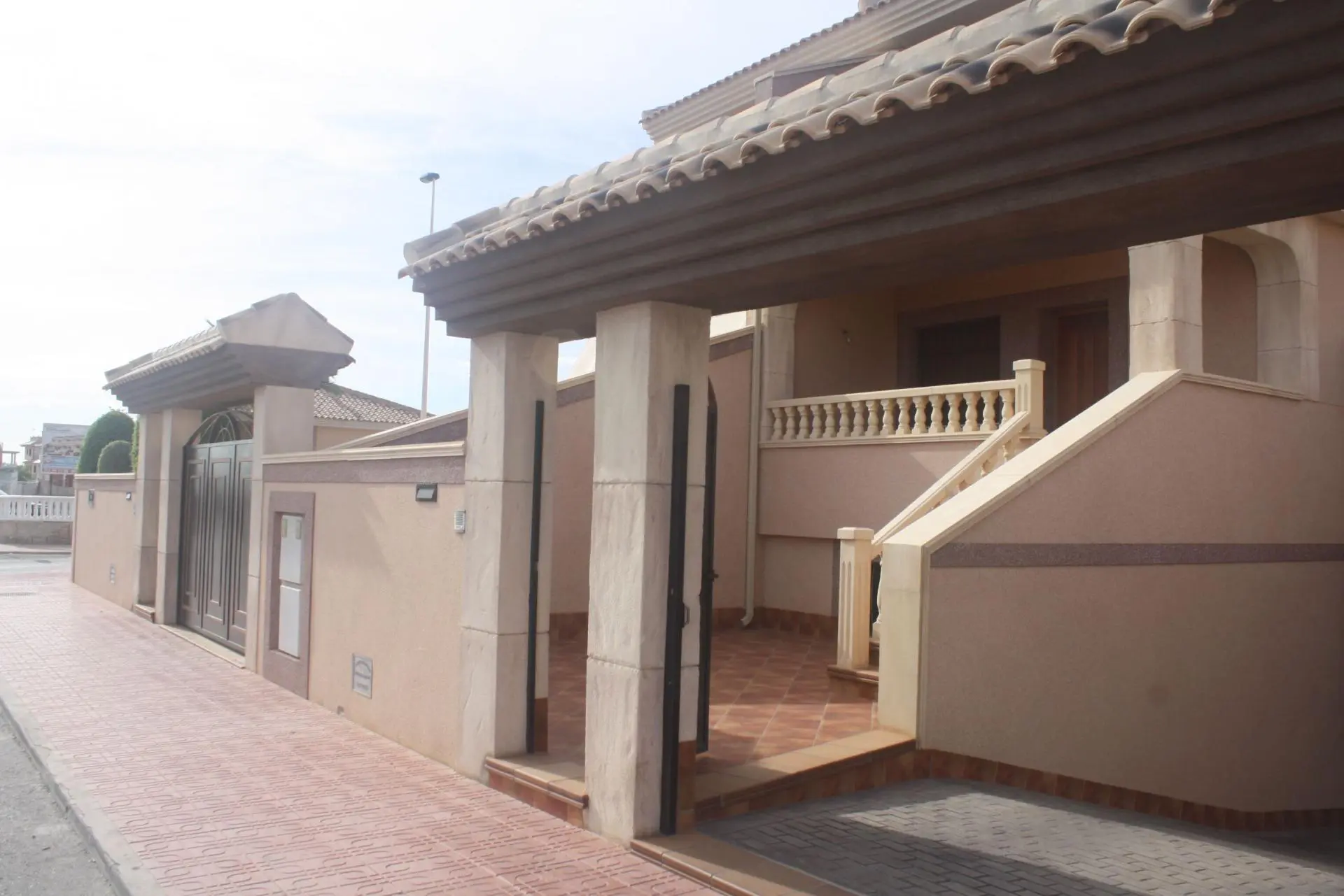 Terraced House Of 225 M² In Torrevieja, Spain