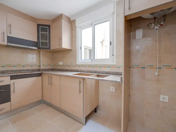 2-bedroom Apartment In San Fulgencio, Spain (75 M²)