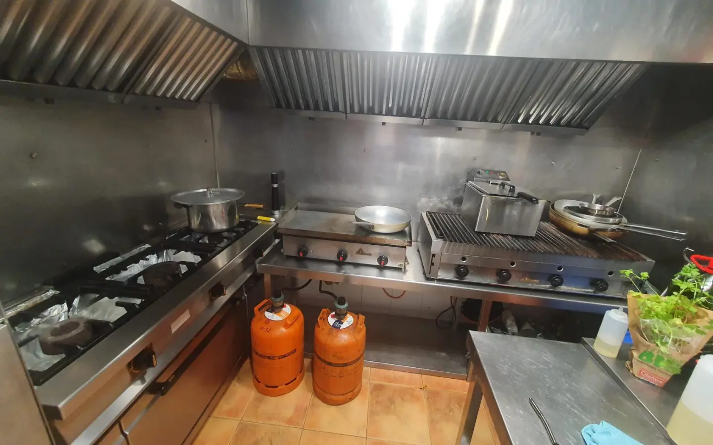 Commercial Unit In Benidorm, Spain (200 M²)