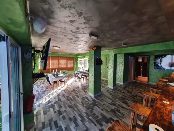 Commercial Unit In Benidorm, Spain (200 M²)