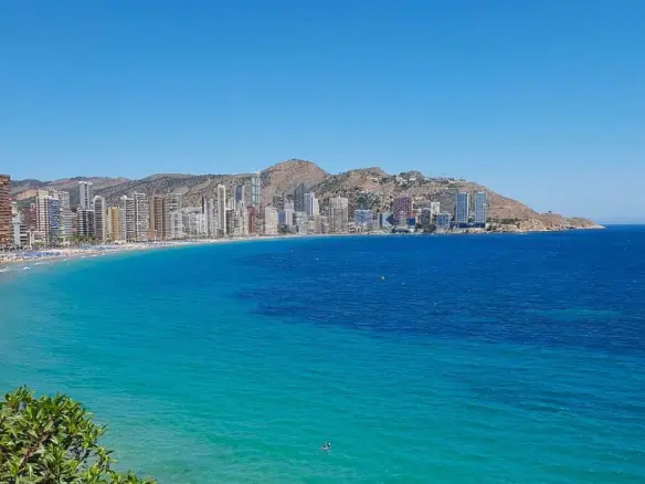 Commercial Unit In Benidorm, Spain (200 M²)