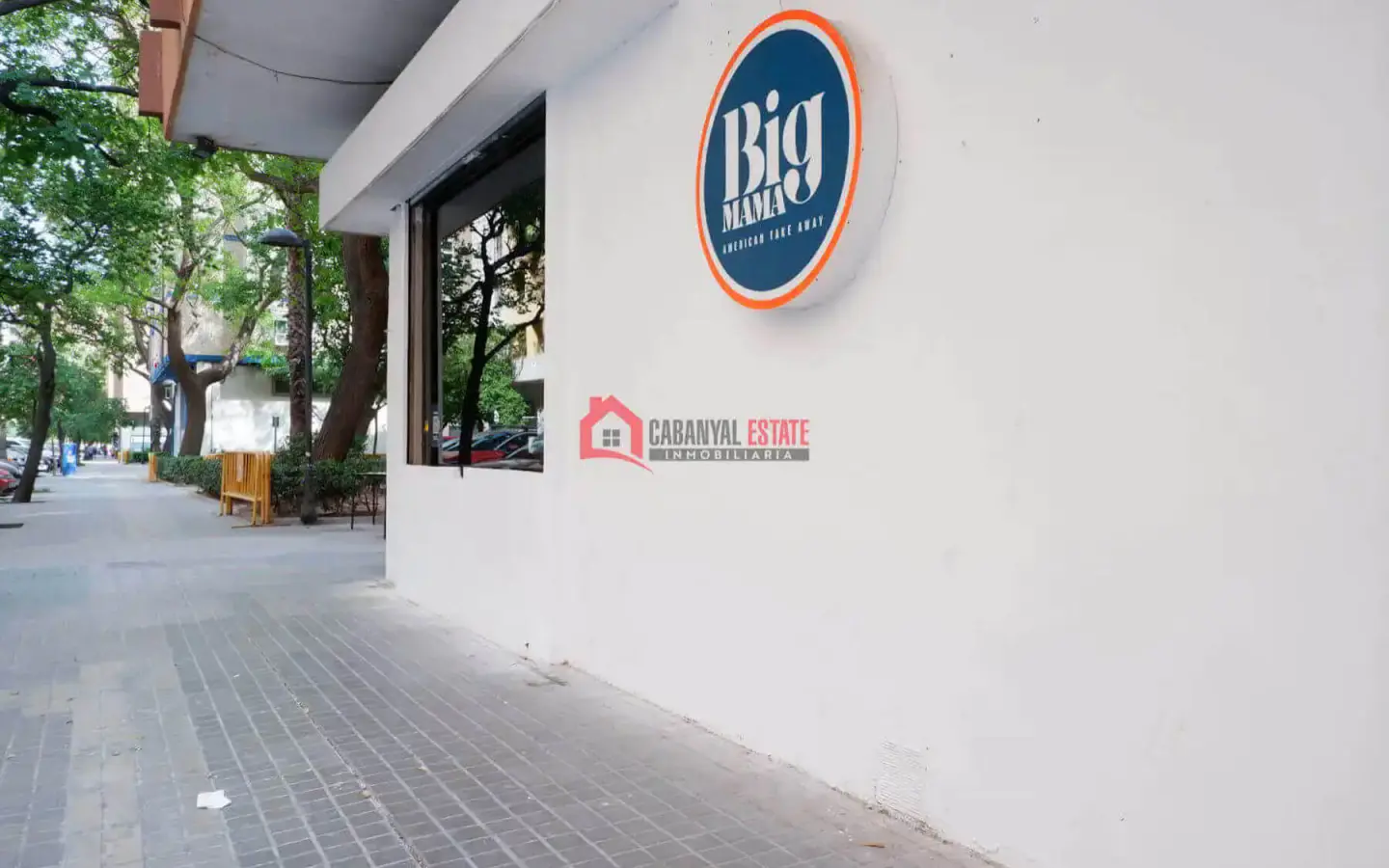 Commercial Premises Of 117 M² In Valencia, Spain