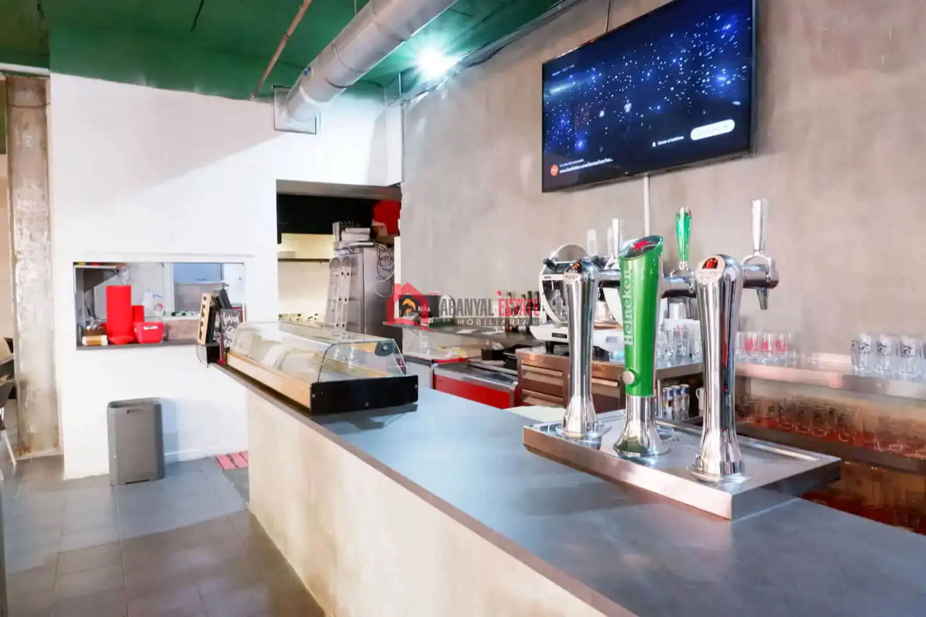 Commercial Premises Of 117 M² In Valencia, Spain