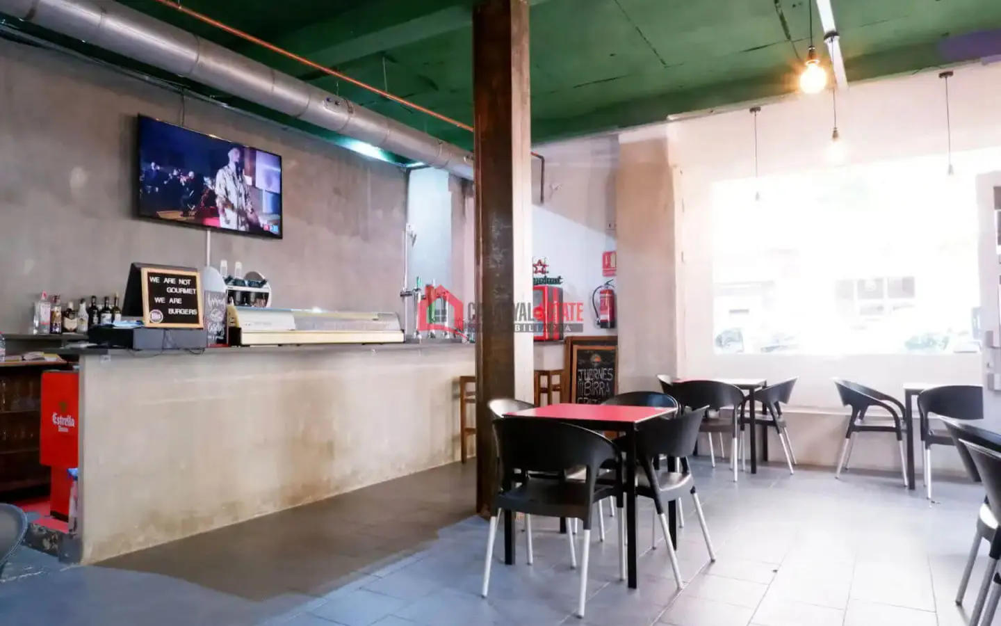 Commercial Premises Of 117 M² In Valencia, Spain