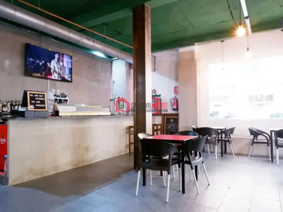 Commercial Premises Of 117 M² In Valencia, Spain