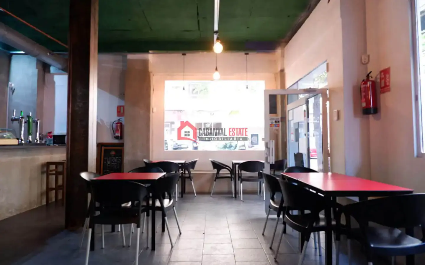 Commercial Premises Of 117 M² In Valencia, Spain