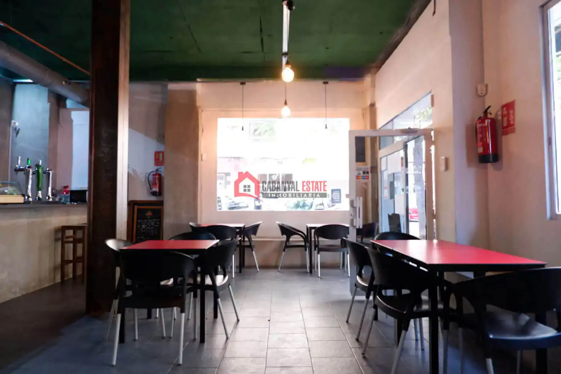 Commercial Premises Of 117 M² In Valencia, Spain