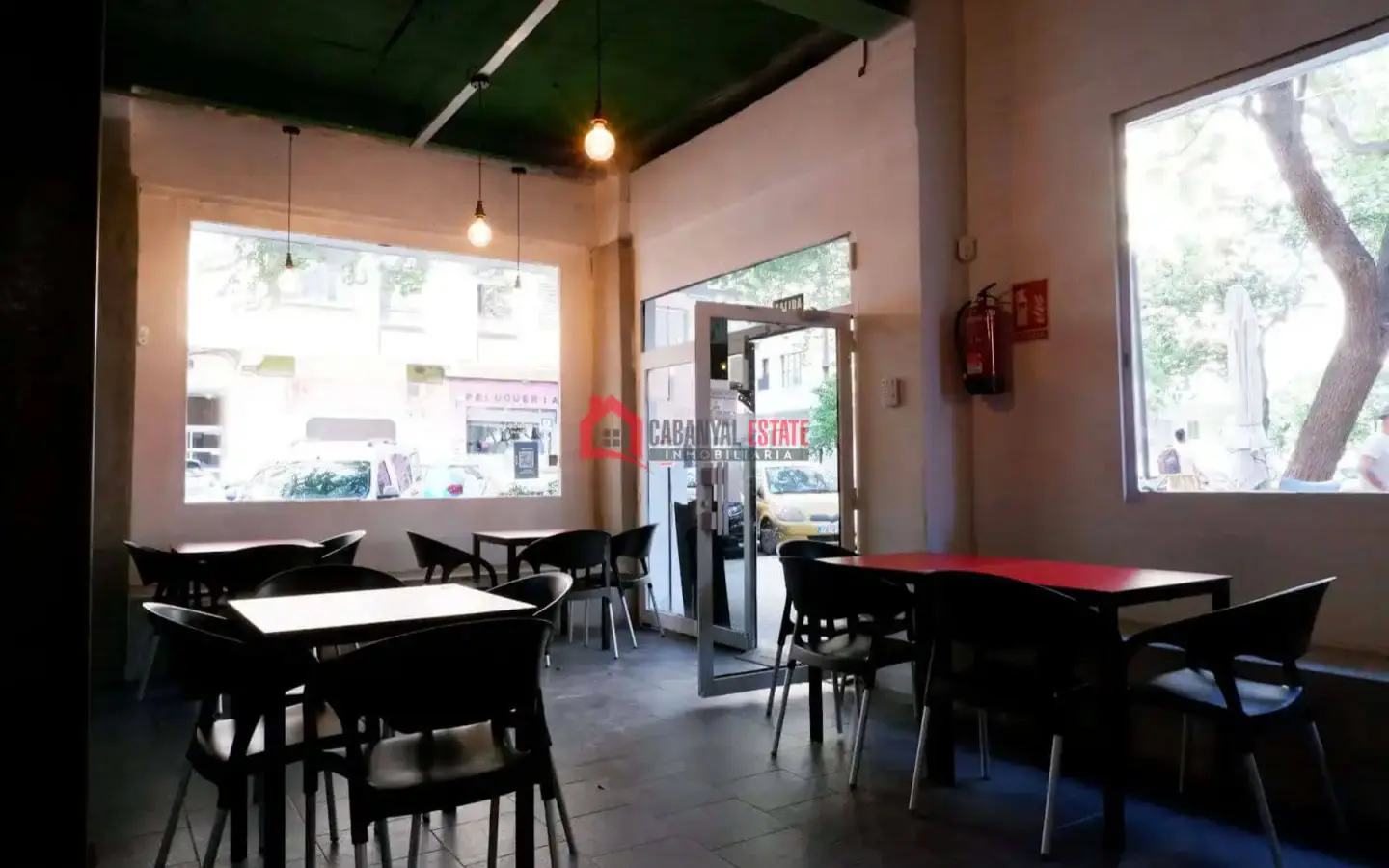 Commercial Premises Of 117 M² In Valencia, Spain