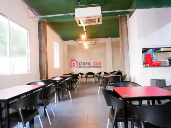 Commercial Premises Of 117 M² In Valencia, Spain