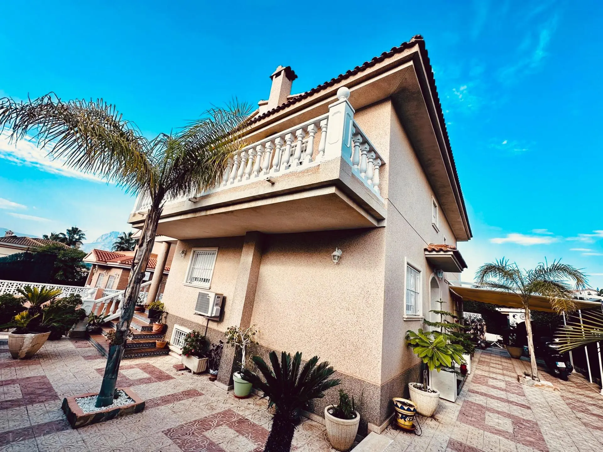 Villa Of 320 M² In Benidorm, Spain