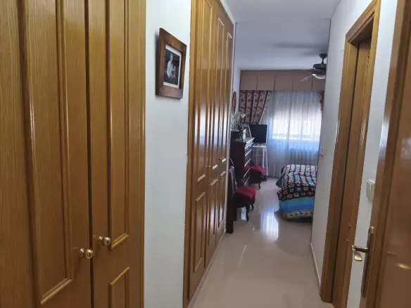 4-bedroom Flat In Alicante, Spain (134 M²)