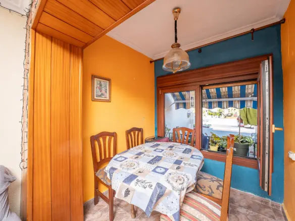 3-bedroom Terraced House In Ibi, Spain (128 M²)