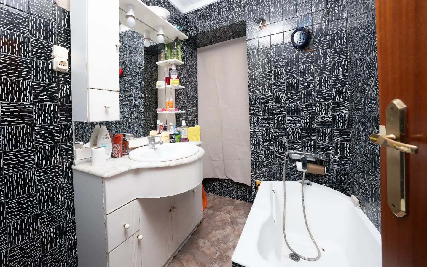 3-bedroom Terraced House In Ibi, Spain (128 M²)
