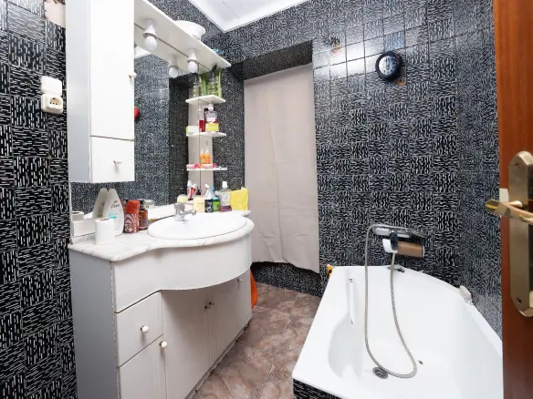 3-bedroom Terraced House In Ibi, Spain (128 M²)