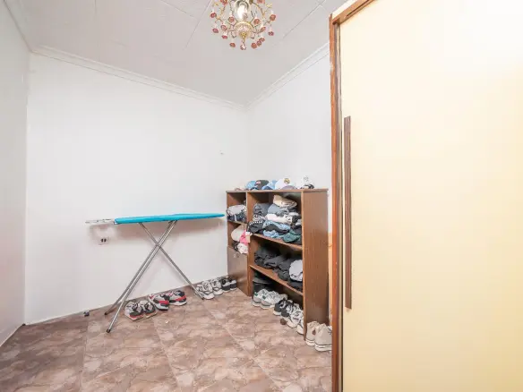 3-bedroom Terraced House In Ibi, Spain (128 M²)