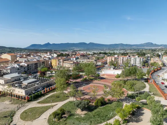 3-bedroom Terraced House In Ibi, Spain (128 M²)