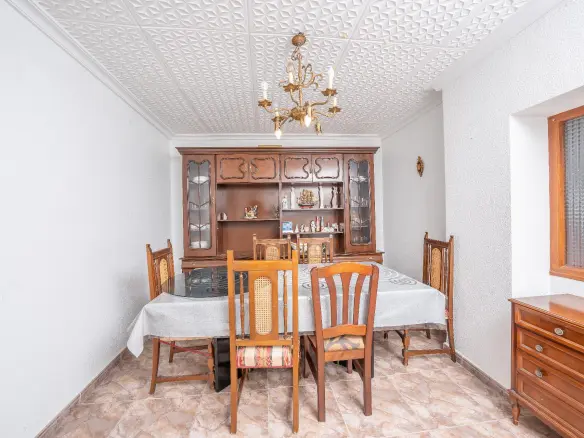 3-bedroom Terraced House In Ibi, Spain (128 M²)