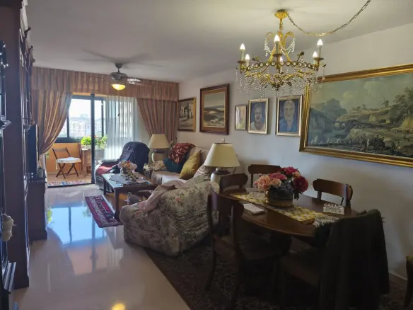 4-bedroom Flat In Alicante, Spain (134 M²)