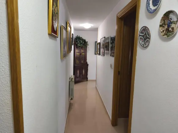 4-bedroom Flat In Alicante, Spain (134 M²)