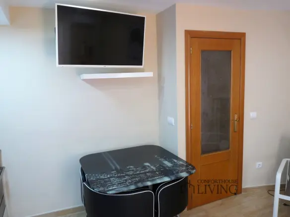 2-bedroom Flat In Valencia, Spain (70 M²)