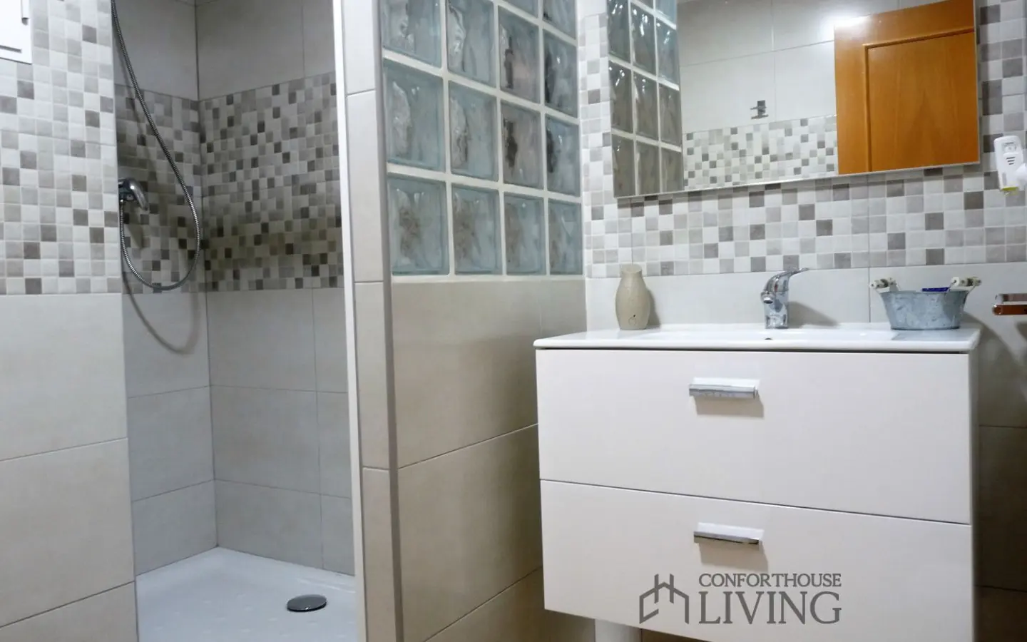 2-bedroom Flat In Valencia, Spain (70 M²)