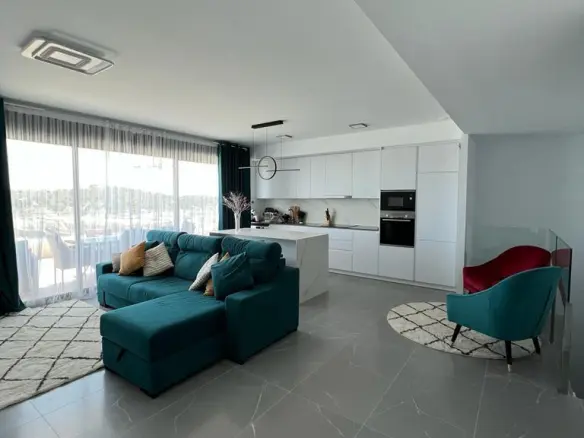 Apartment Of 120 M² In Finestrat, Spain