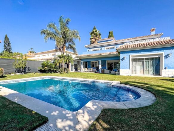Classic Villa With Private Tennis Court & Mediterranean Elegance In Casasola, Next Guadalmina Baja