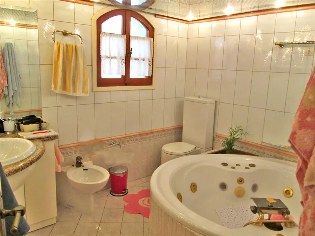 Detached House Of 390 M² In Athens