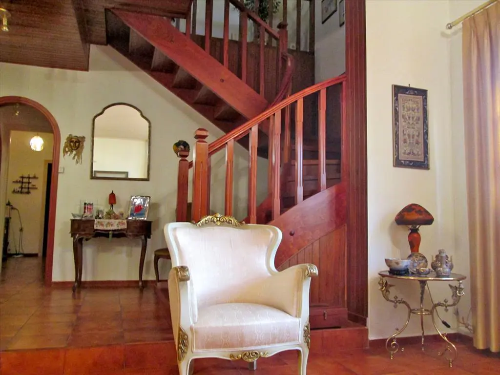 Detached House Of 390 M² In Athens