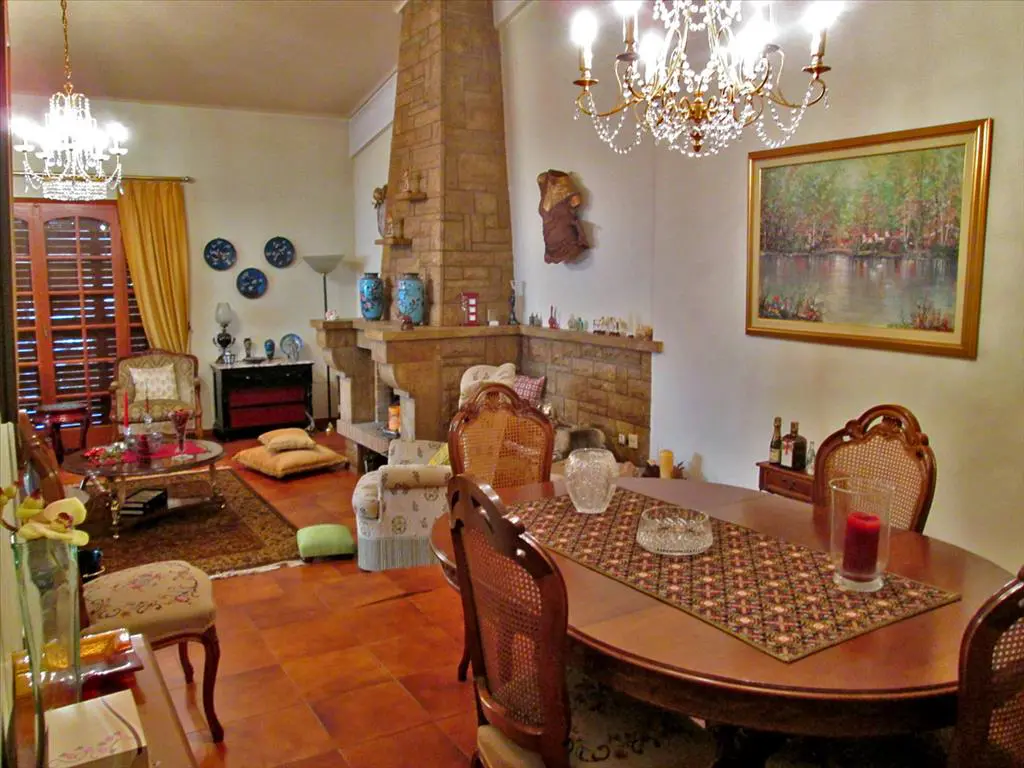 Detached House Of 390 M² In Athens