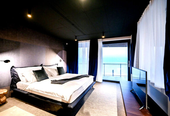 Villa Of 560 M² With Authentic Features In A Unique Location