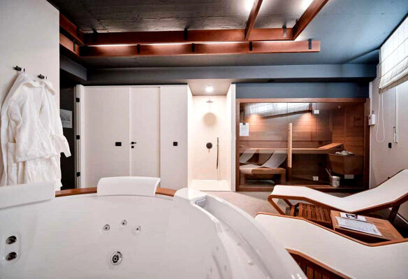 Villa Of 560 M² With Authentic Features In A Unique Location