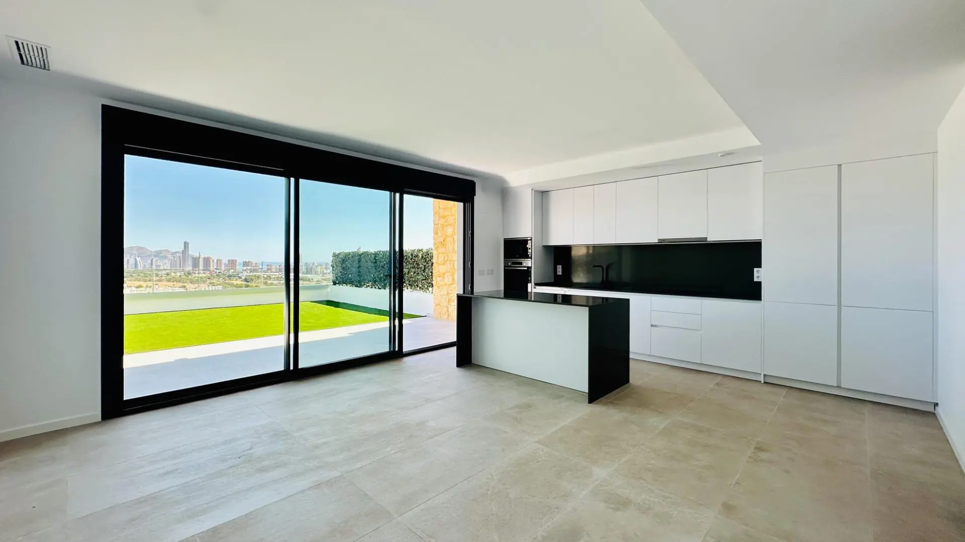 Apartment Of 166 M² In Finestrat, Spain