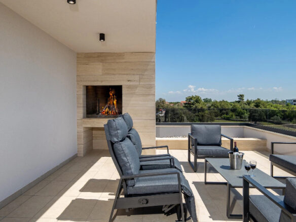 Villa Of 225 M² With Sea Proximity In Zadar