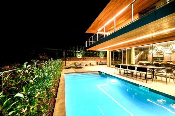 Villa Of 560 M² With Authentic Features In A Unique Location