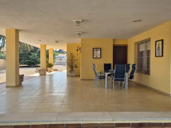 Villa Of 642 M² In Ontinyent, Spain