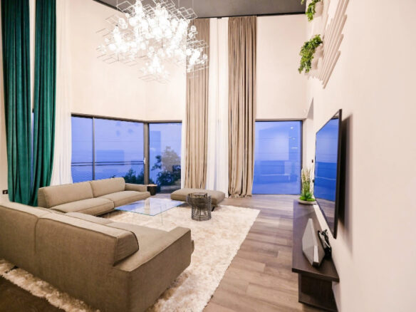 Villa Of 560 M² With Authentic Features In A Unique Location
