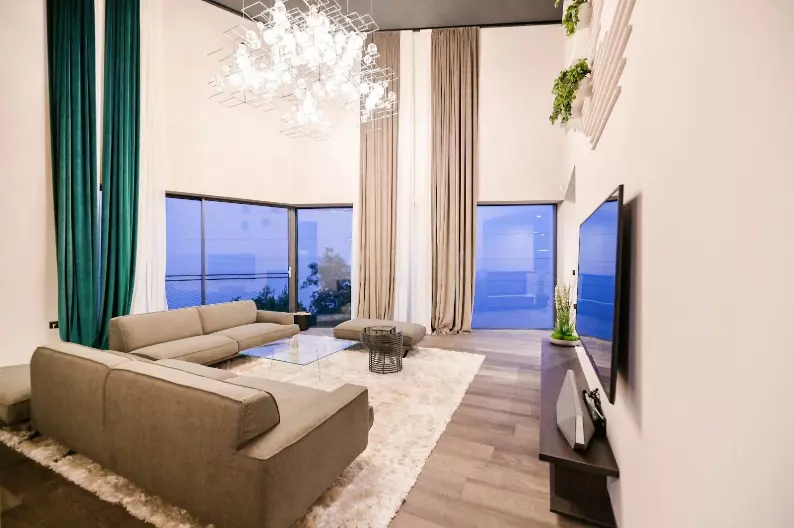 Villa Of 560 M² With Authentic Features In A Unique Location
