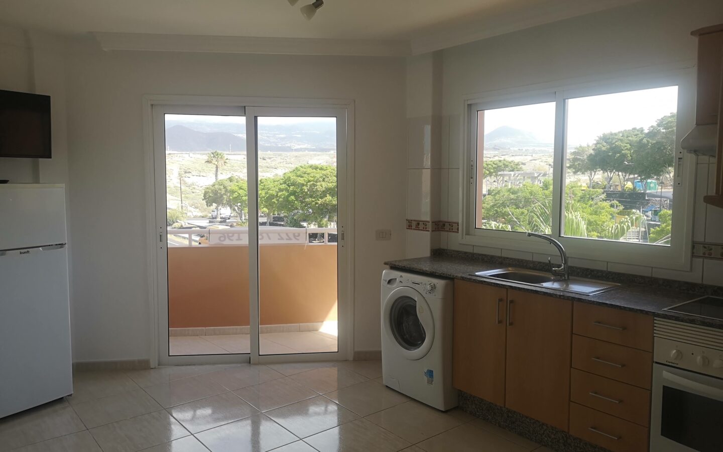 Penthouse With Sea Views In Los Abrigos, Tenerife