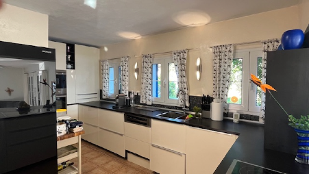 Villa Of 500 M² With Sea Views In Porto Heli