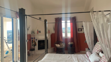 Villa Of 500 M² With Sea Views In Porto Heli