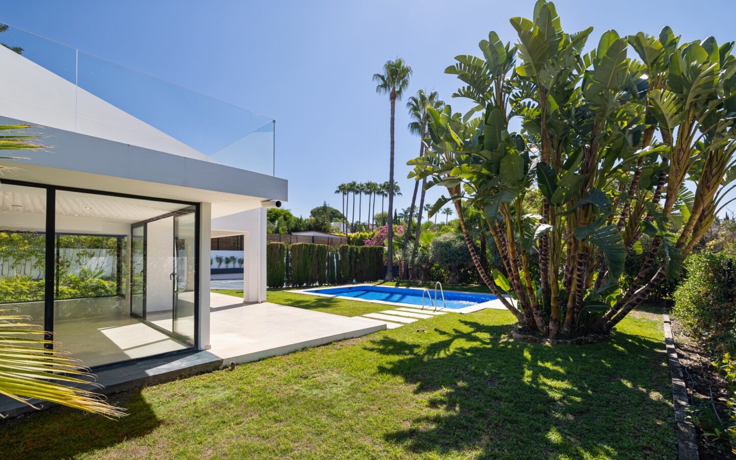 Modern Family Villa In Alta Vista, San Pedro De AlcÁntara
