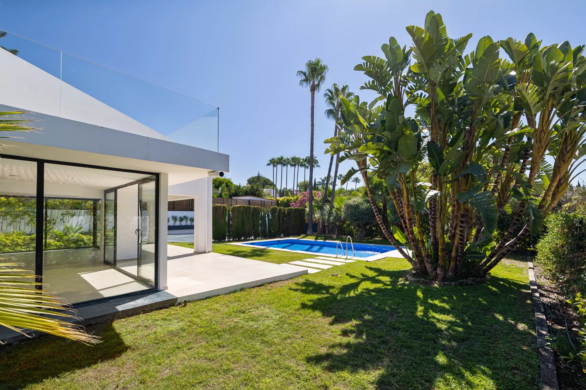 Modern Family Villa In Alta Vista, San Pedro De AlcÁntara