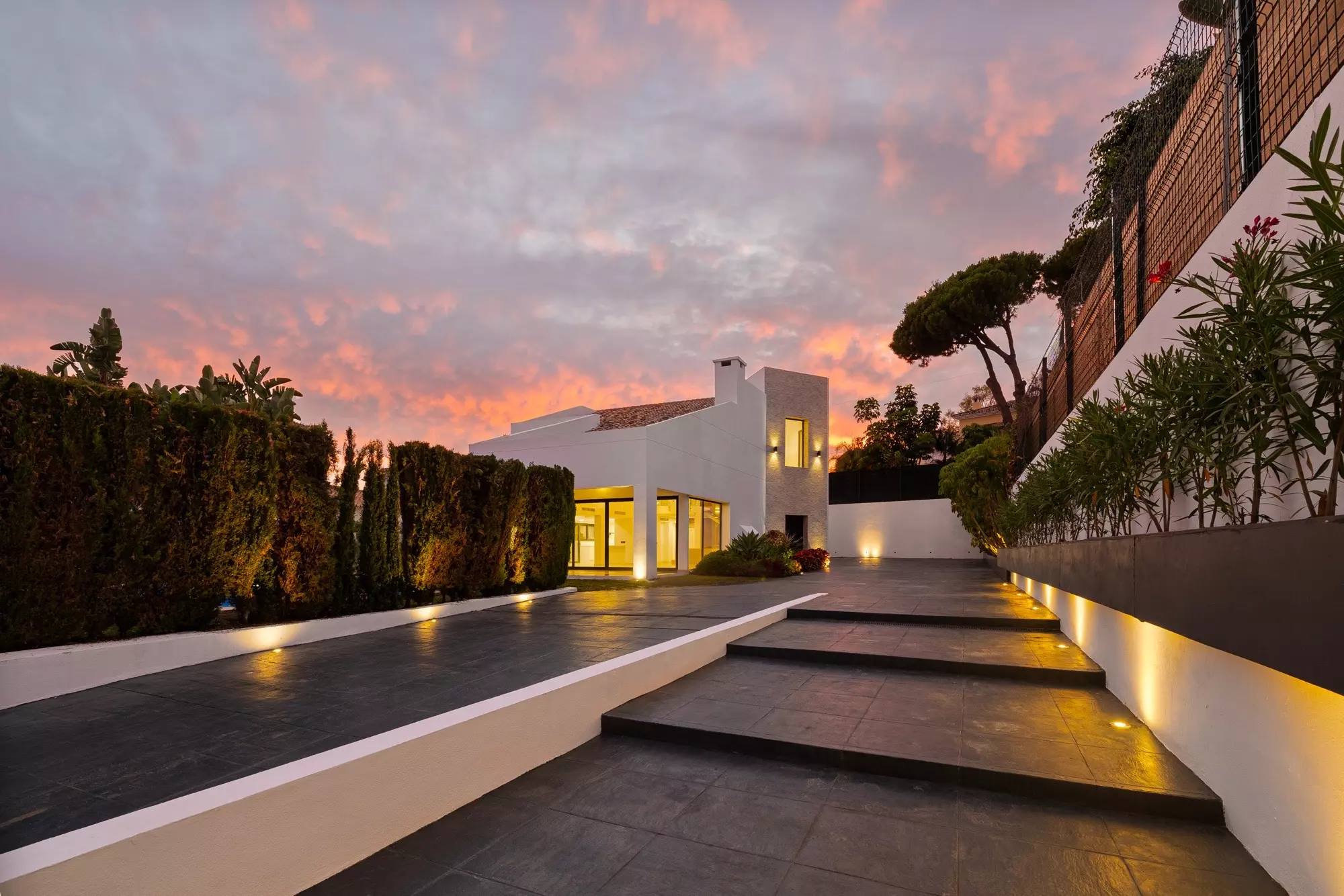 Modern Family Villa In Alta Vista, San Pedro De AlcÁntara